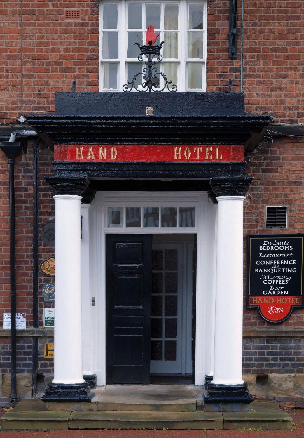 Hotel The Hand